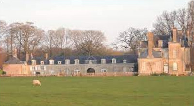 Aujourd'hui nous commençons notre balade dans les Pays-de-la-Loire au château de Coulans-sur-Gée. Commune de l'arrondissement de La Flèche, elle se situe dans le département ...