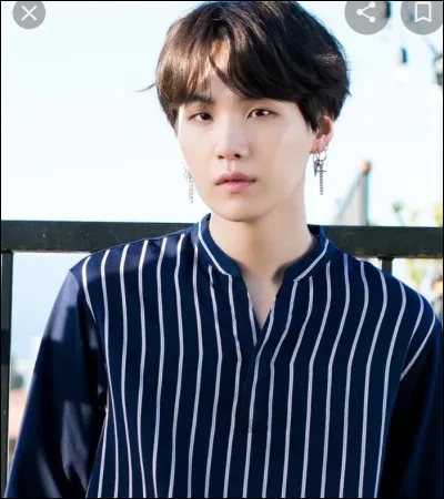 Qui est le membre sur la photo ?