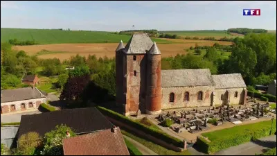 Pays des églises fortifiées car situé dans l'Aisne près des frontières, profondément rural avec Vervins comme petit centre urbain, nous sommes dans ?
