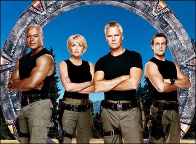 Qui apparaît dans Stargate SG1 sans apparaître dans le 1er film ?