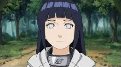 Combien y a-t-il d'enfants dans la fratrie de Hinata ?