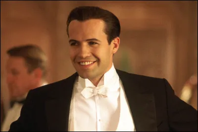 Qui joue le rôle de ce personnage ?