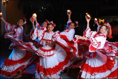 Quel genre musical originaire de Colombie, a été rapporté par les esclaves et enrichi par les amérindiens en y rajoutant des rythmes de flûtes de roseau et de gaïta ?