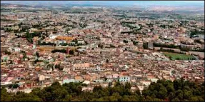 Laquelle de ces villes se situe en Algérie ?