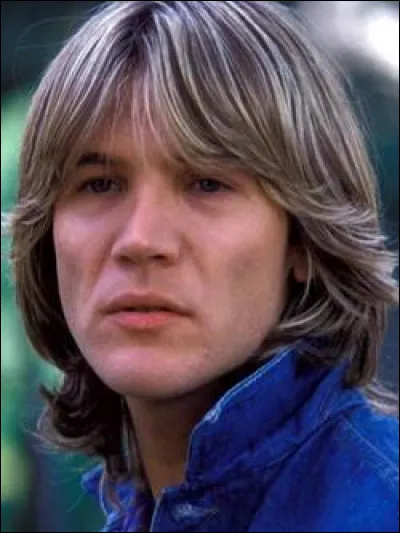 ... est l'homme sur cette photo.