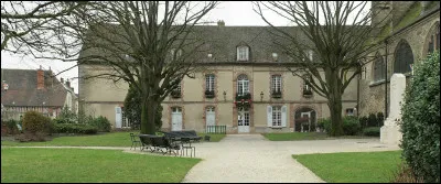 Qui était représenté sur le dernier billet de banque français de 100 francs ?