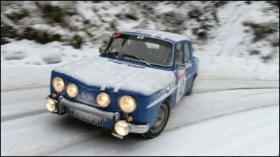 Quelle est cette auto très à l'aise sur sol glissant dans les année 70 ?