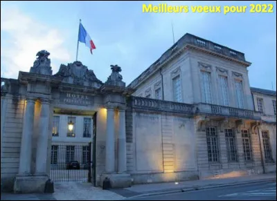 Châlons-en-Champagne est la préfecture de la Marne.