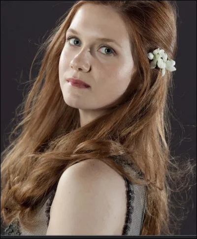 Qui joue le rôle de Ginny Weasley ?