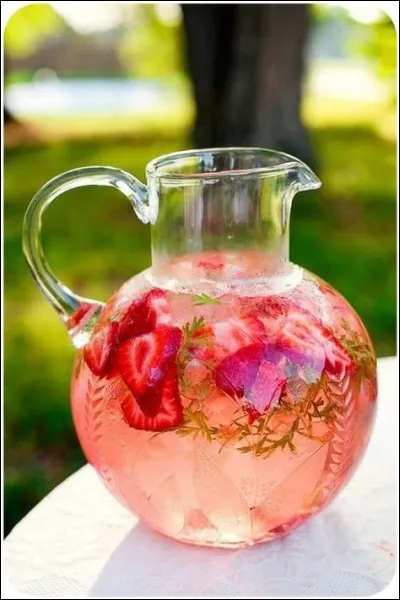 Dans quelle ville française retrouve-t-on l'aquarium Mare nostrum ?