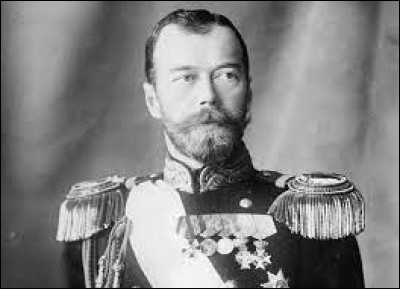 Quel est le nom du tsar de Russie exécuté le 17 juillet 1918 à Iekaterinbourg ?