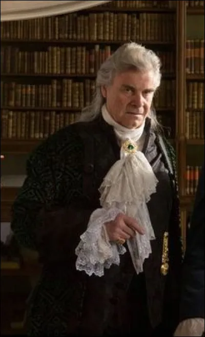 Le comte de Saint-Germain est le ... à avoir le gène de voyager dans le temps.