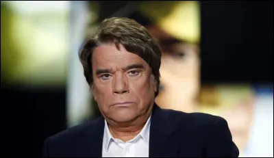 Bernard Tapie est mort le 3 octobre 2021 ; en quelle année a-t-il remporté la ligue des Champions, comme président de l'OM, après perdu sa fonction de ministre ?