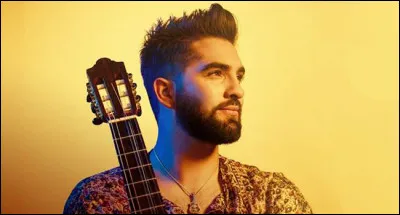 Est-il un chanteur &agrave; voix ?