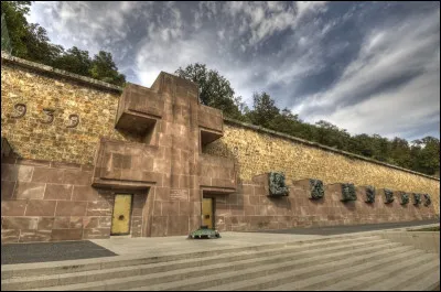 Val comme Valérien : dans quel département se trouve le mont Valérien ?