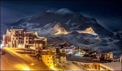 Val comme Val Thorens : c'est la plus haute station de ski d'Europe, à quelle altitude se trouve ce village ?