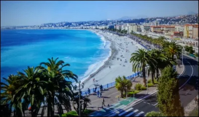 Quelle est la longueur de la promenade des Anglais ?