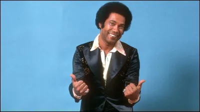 Qui chante "El Raton" ?