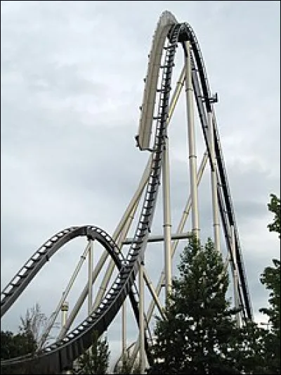 Dans quel parc d'attraction trouvons-nous le Silver Star ?