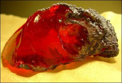 À quel étage se trouve la pierre ?