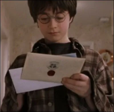 À la fin de la liste de fournitures, il y a une phrase qui interdit aux élèves de première année de posséder un objet. De quoi s'agit-il ?