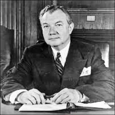 Quel c&eacute;l&egrave;bre proc&egrave;s a eu pour procureurs Robert Jackson, Fran&ccedil;ois de Menthon, Hartley Shawcross et Roman Roudenko ?