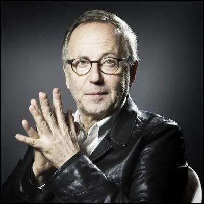 Dans un film de 2019, quelle actrice devient la conseill&egrave;re du maire de Lyon jou&eacute; par Fabrice Luchini ?