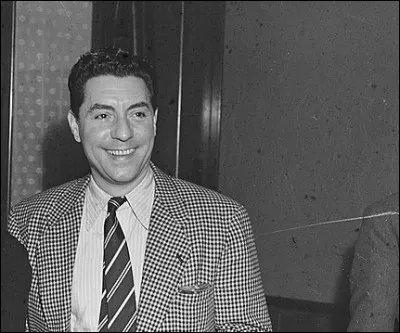 Blonde avec des origines tchèques, c'est la...