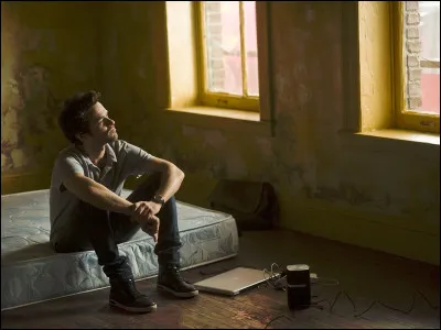 Dans quel film Romain Duris est-il quadragénaire décidant de faire le bilan de sa vie ?