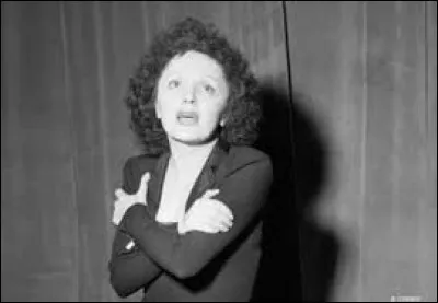 Complétez le titre de cette chanson : "Mon...