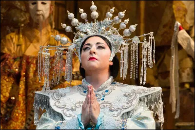 Quel compositeur italien a mis en musique l'opéra "Turandot", dont l'héroïne est une princesse chinoise cruelle ?