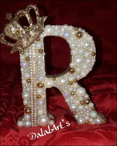 Roi : quels acteurs jouaient dans le film de Claude Zidi "Les Rois du gag" ?