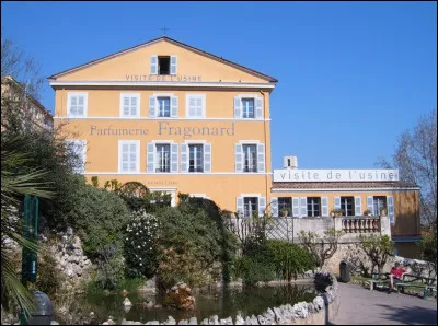 Grasse est la capitale mondiale du parfum.