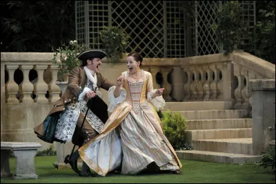 Qui est l'auteur de la pièce de théâtre "Le Jeu de l'amour et du hasard" ?