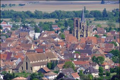 Première ville ! Indice : très riche historiquement, elle se situe au sud de Colmar et possède une église très célèbre.