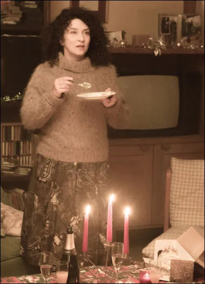 Dans quel film Noémie Lvovsky est-elle la mère d'un garçon qui passera sa vie avec une caméra ?