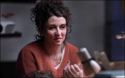 Dans quel film Noémie Lvovsky travaille-t-elle dans un centre d'accueil pour femmes SDF ?