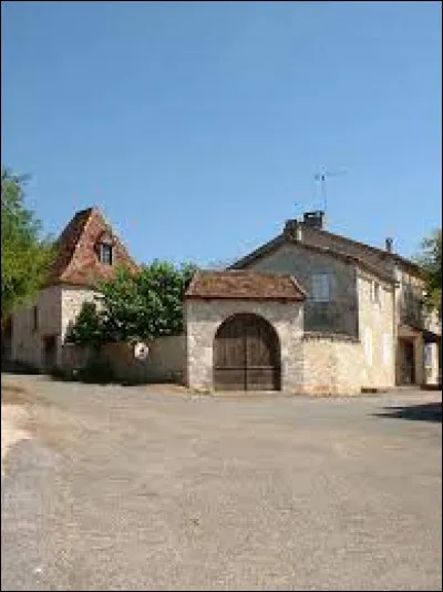Nous partons à présent dans le Quercy, à Carnac-Rouffiac. Nous sommes en Occitanie, dans le département ...
