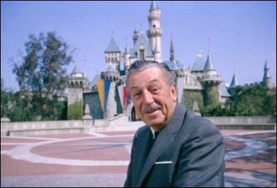 En quelle année ouvrit le premier parc Disney aux États-Unis en Californie ?