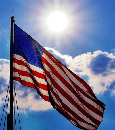Quel est le rapport entre le nombre d'États-Unis et le drapeau ?
