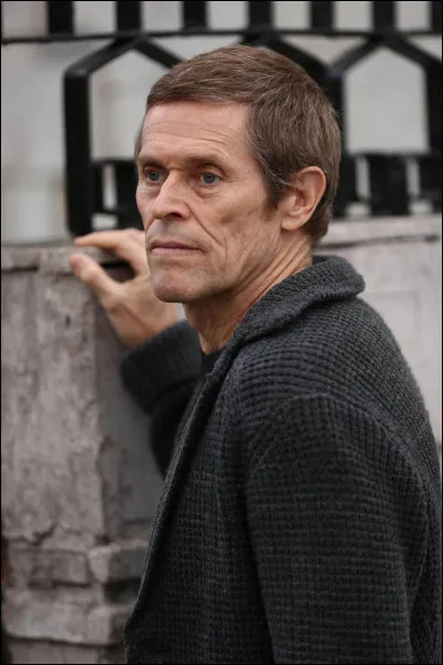 Dans quel film Willem Dafoe est-il le grand-père de sept jumelles ?