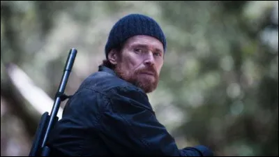 Dans quel film Willem Dafoe est-il chargé de capturer le dernier tigre de Tasmanie ?