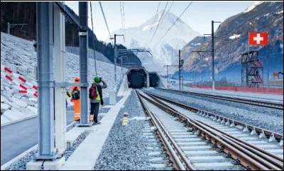 Quel est le plus grand tunnel d'Europe qui mesure 57 kilomètres ?