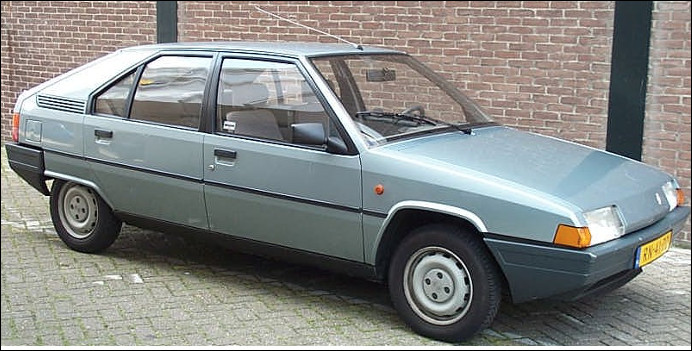 Quelle est cette berline classique produite par Citroën, née en 1982 il y a 40 ans ?