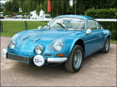 Quelle est cette berlinette sportive, produite par Alpine, née en 1962 il y a 60 ans ?