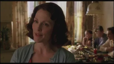 Dans quel film Julianne Moore joue-t-elle Evelyn Ryan ?