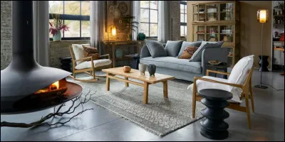 Commune de 280 habitants du département de la Dordogne, située près du Bugue :