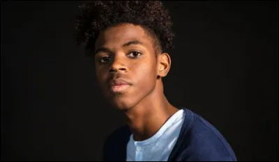 Quelle est cette chanson de Calogero : "Elle habitait là-haut / Là où tout était beau / Je laimais comme on aime à 15 ans / Cest à dire très vite, éperdument" ?