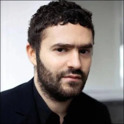 Comment s'appelle cette chanson de Mickael Miro : "Un SMS va arriver, jaurai 30 ans / 30 ans de liberté et soudain le bilan" ?