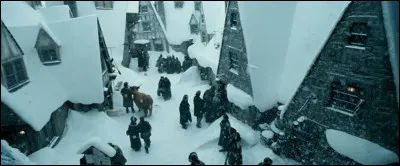 Où habite les Weasley ?